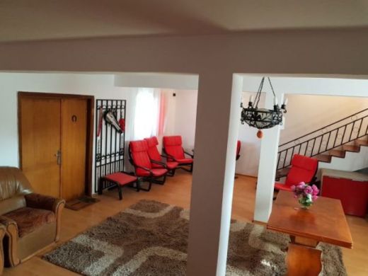 Pensiunea Vila Omi