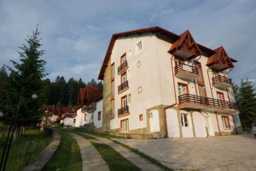 Hotel Floare De Colț