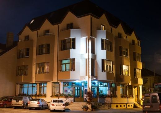Hotel CRISTAL