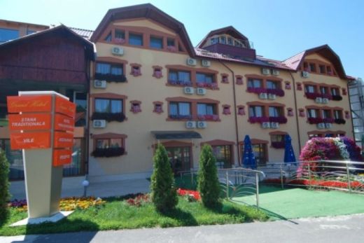 Hotel Grand Hotel Perla Ciucasului