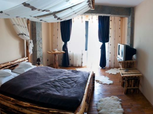 Pensiunea CASA BRADET