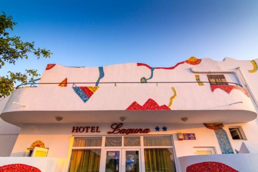 Hotel Laguna