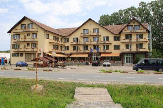 Hotel Dumbrava