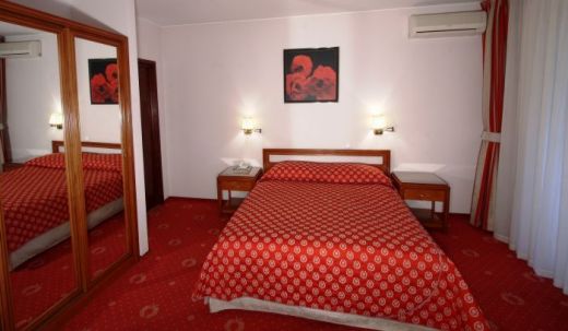 Hotel Dumbrava 